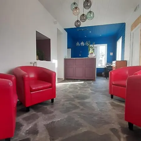 Logis Le 1050 Hotel
